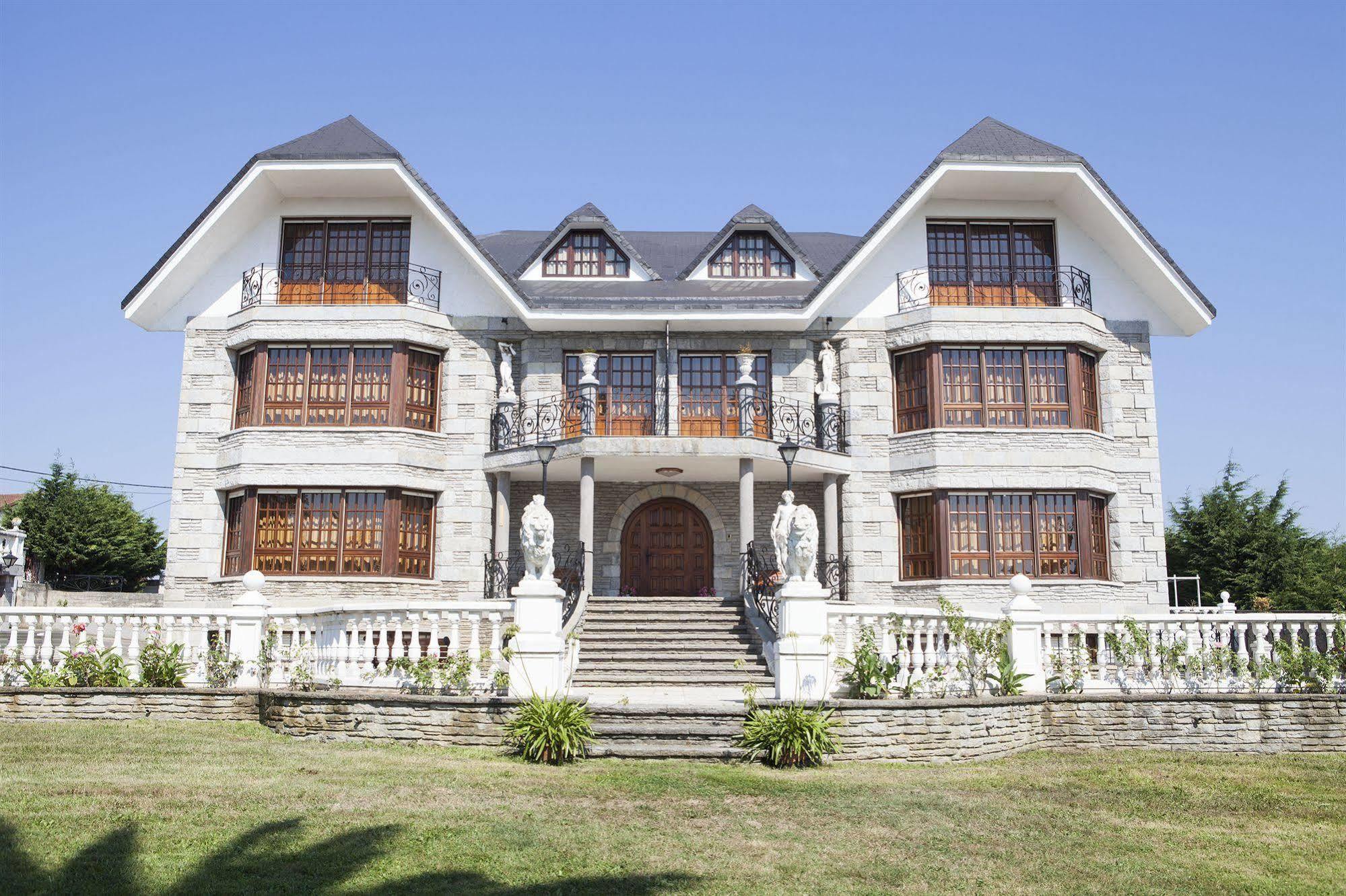 סנטנדר Hotel Antoyana מראה חיצוני תמונה